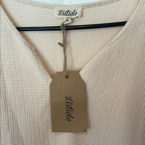 Listicle Beige V-Neck Women's Top - Picture 2 of 5